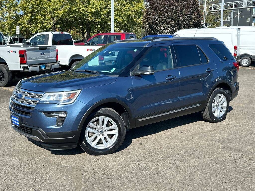 2018 FORD Explorer