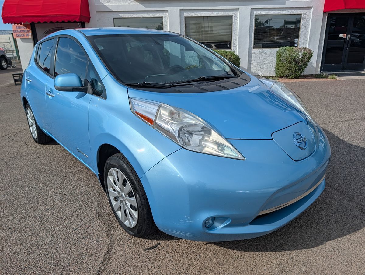 2015 NISSAN Leaf