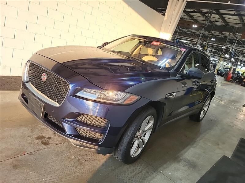 2017 JAGUAR F-Pace