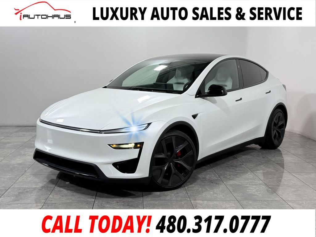 2026 TESLA Model Y