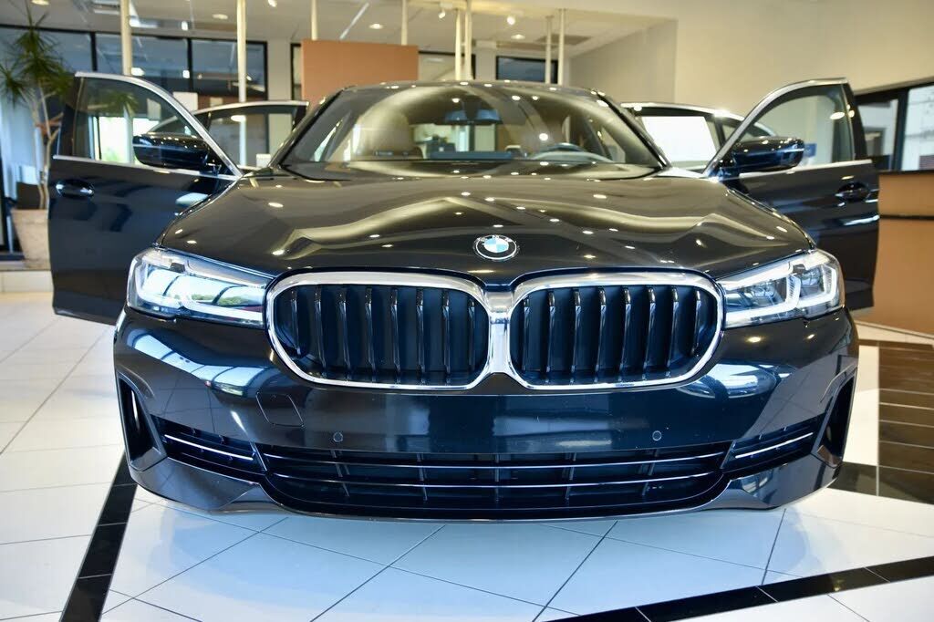 2022 BMW 530i