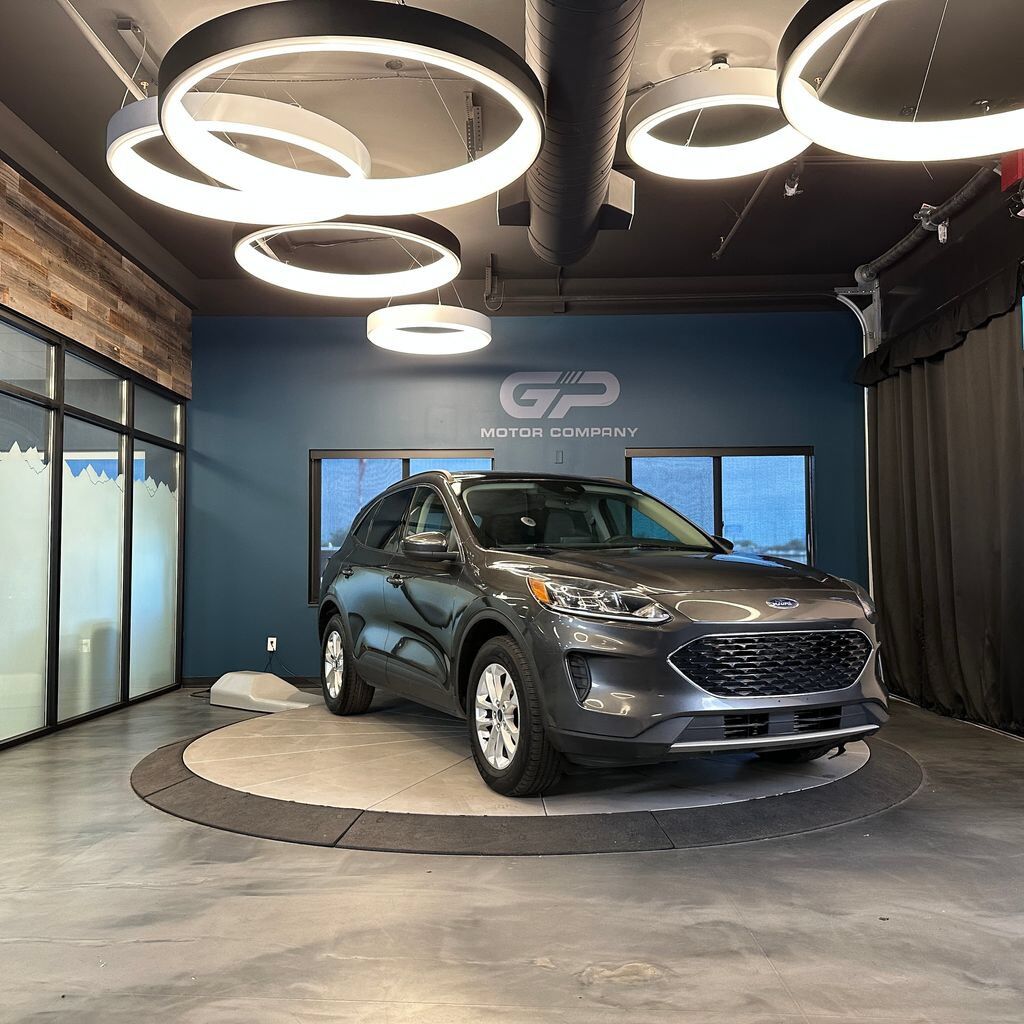 2020 FORD Escape