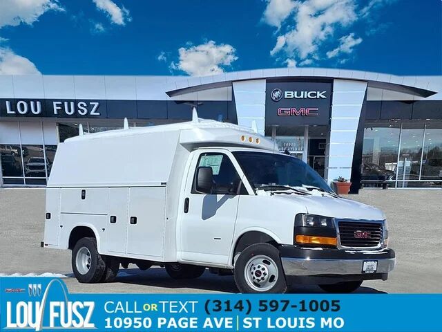 2025 GMC Savana