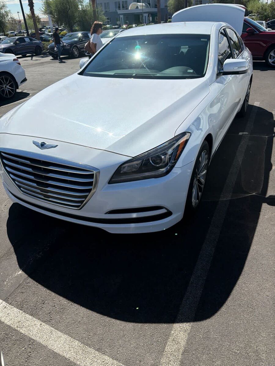 2016 HYUNDAI Genesis