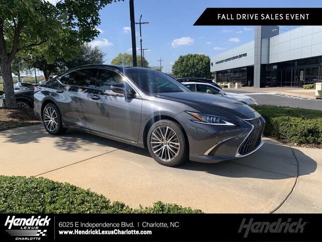 2025 LEXUS ES