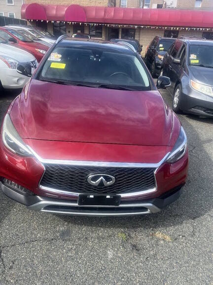 2017 INFINITI QX30