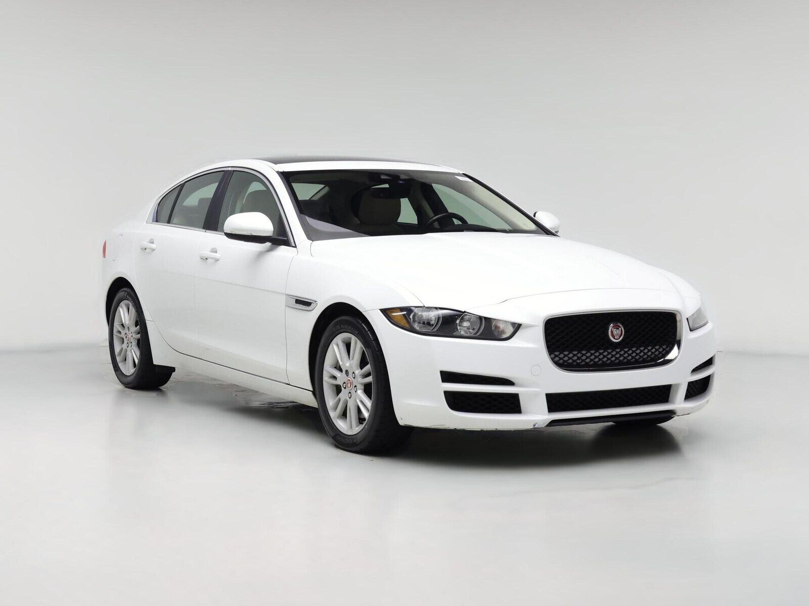 2019 JAGUAR XE