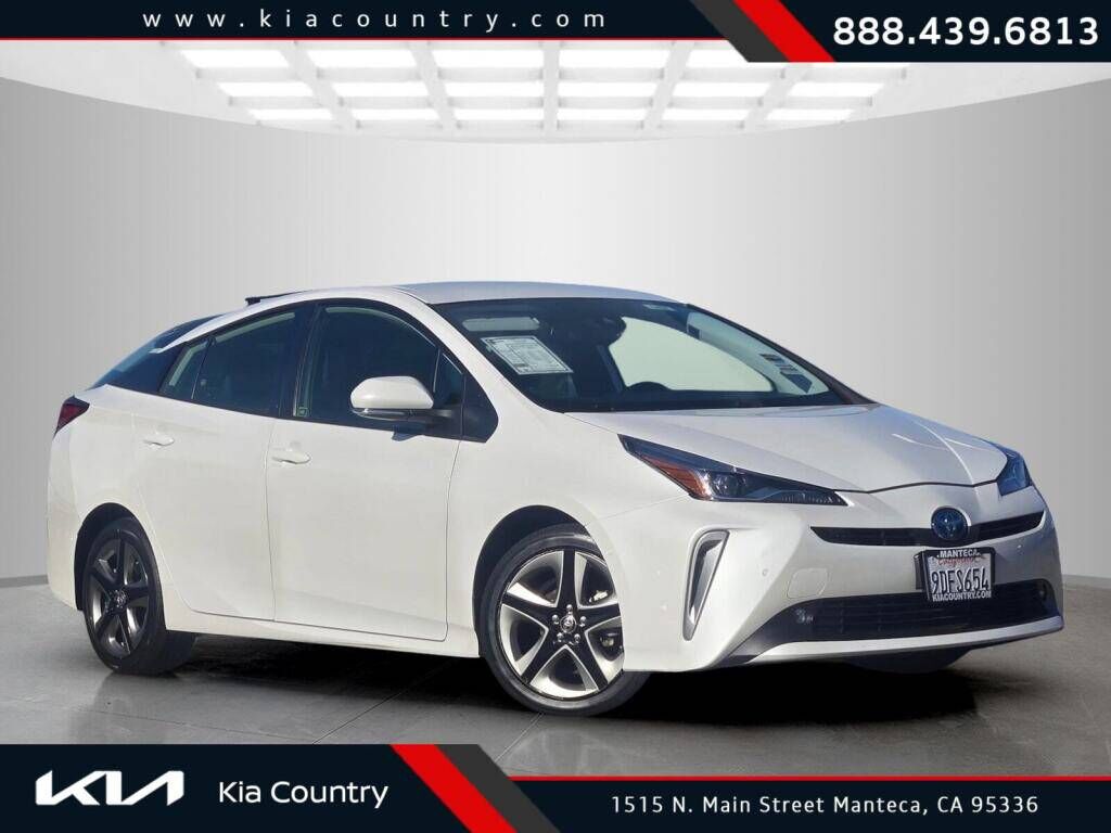 2022 TOYOTA PRIUS