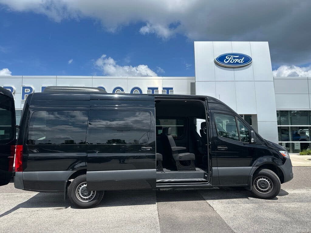 2025 Mercedes-Benz Sprinter