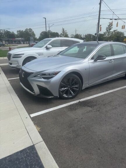 2023 LEXUS LS