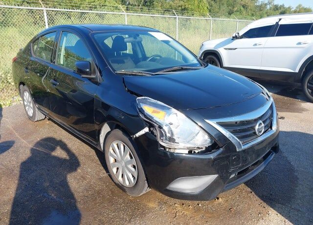 2019 NISSAN Versa