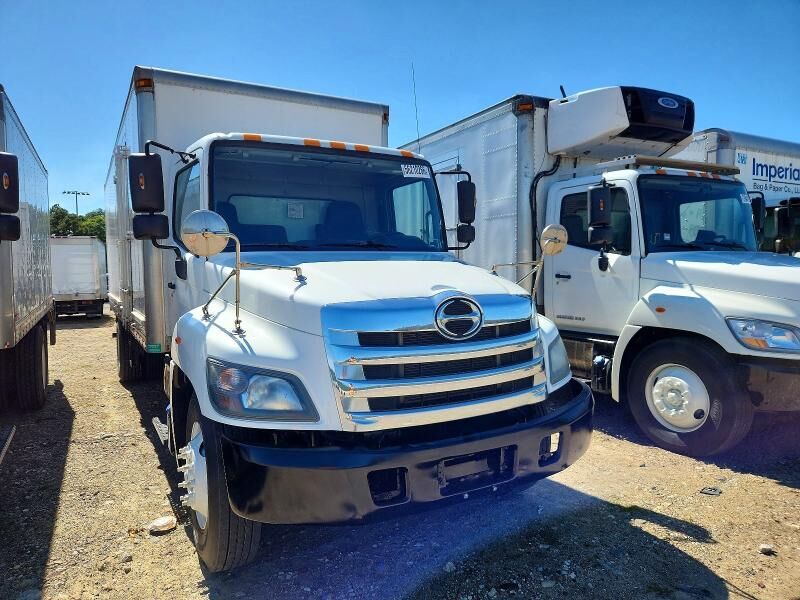 2017 HINO Conventional Type Truck