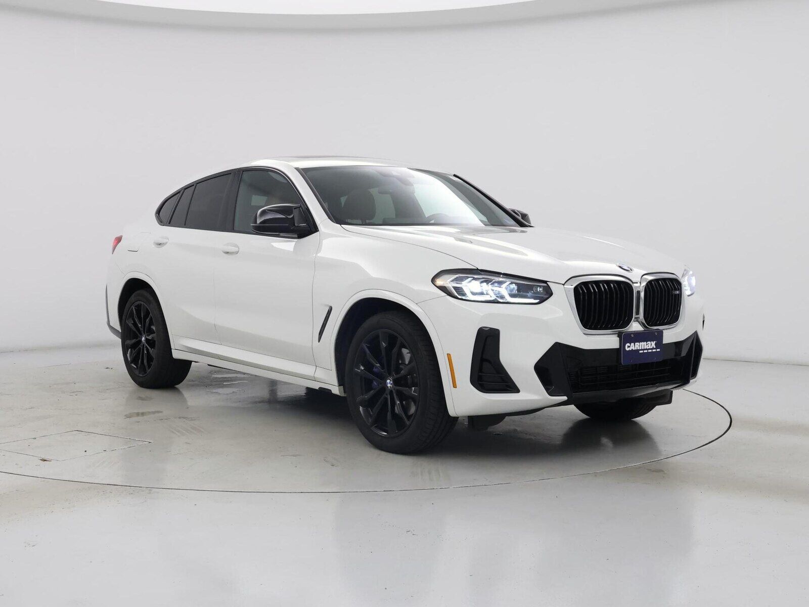 2023 BMW X4