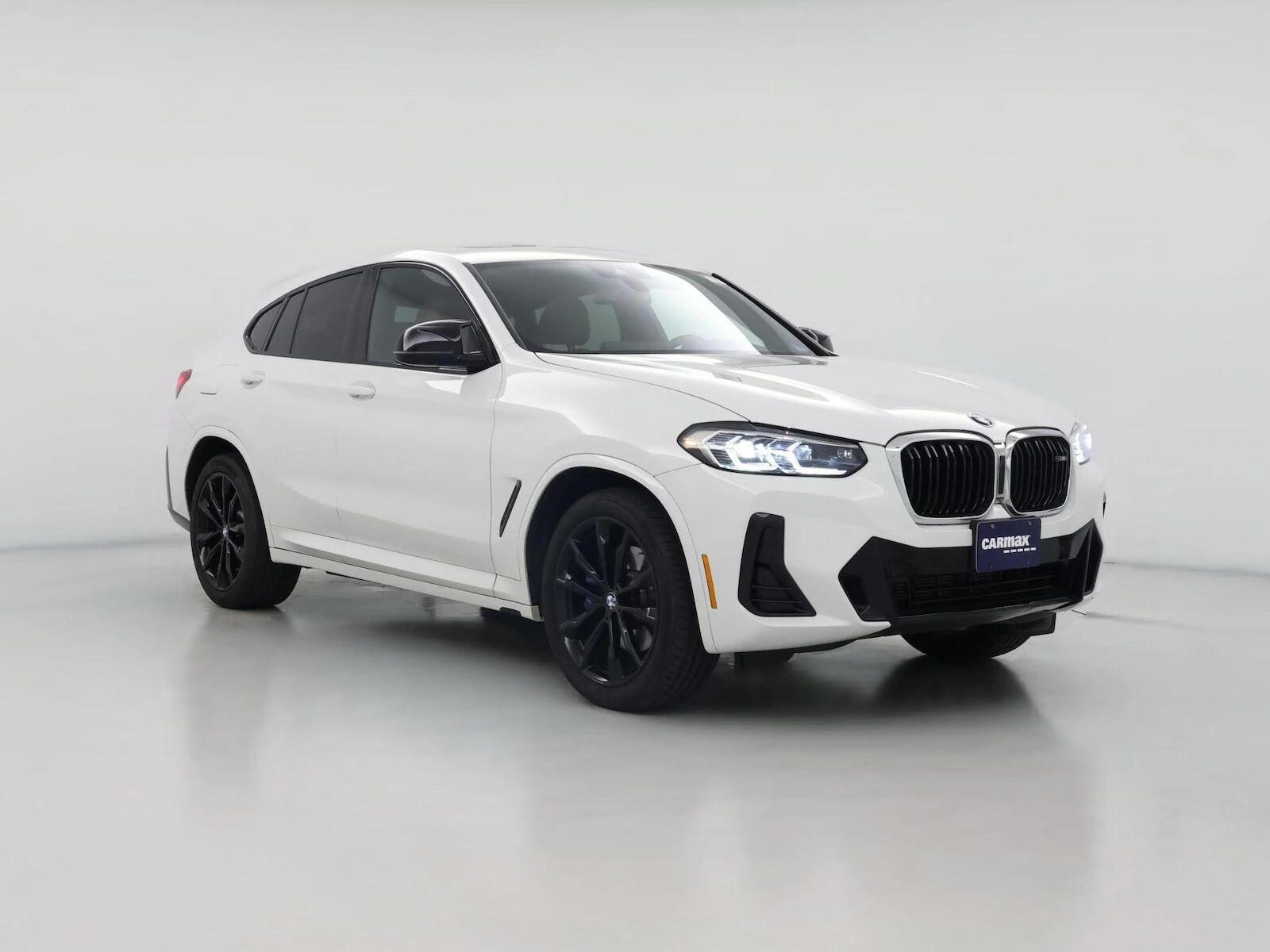 2023 BMW X4