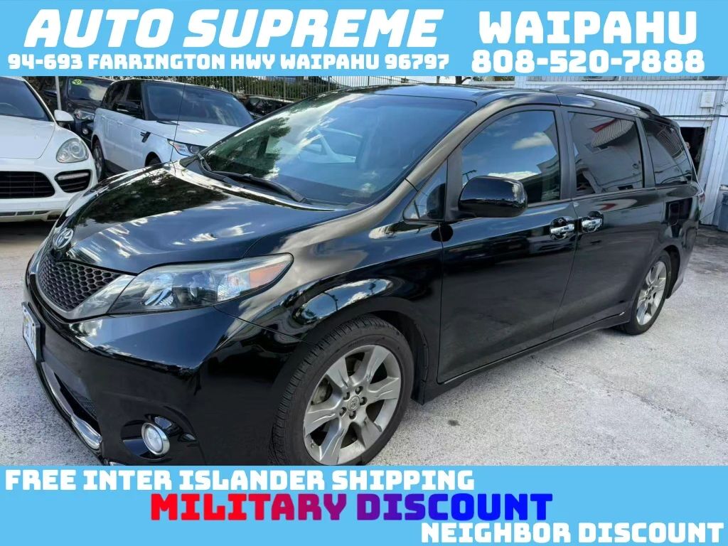 2013 TOYOTA Sienna