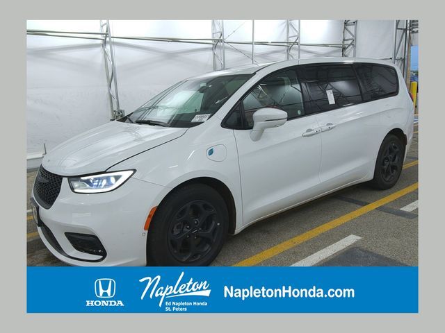 2022 CHRYSLER Pacifica