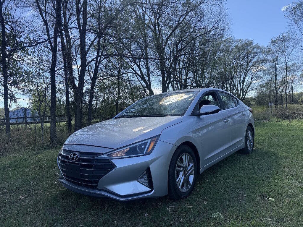 2019 HYUNDAI Elantra