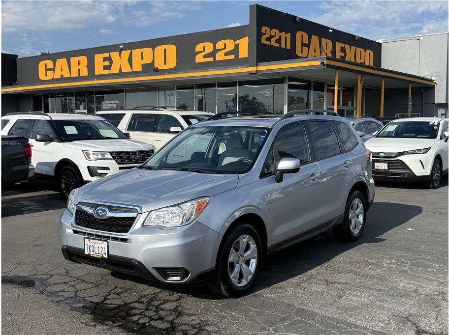 2015 SUBARU Forester