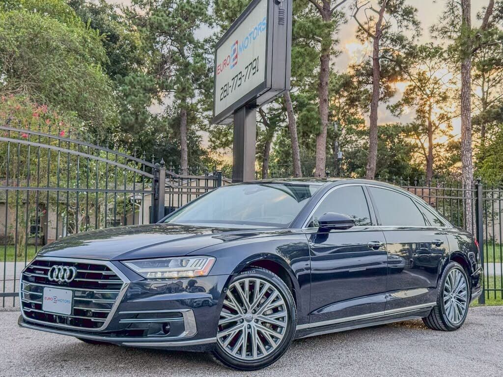 2019 AUDI A8