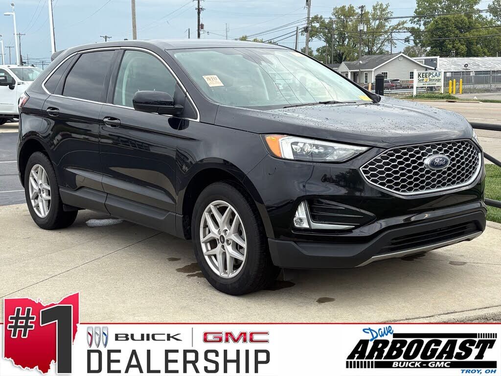 2023 FORD Edge