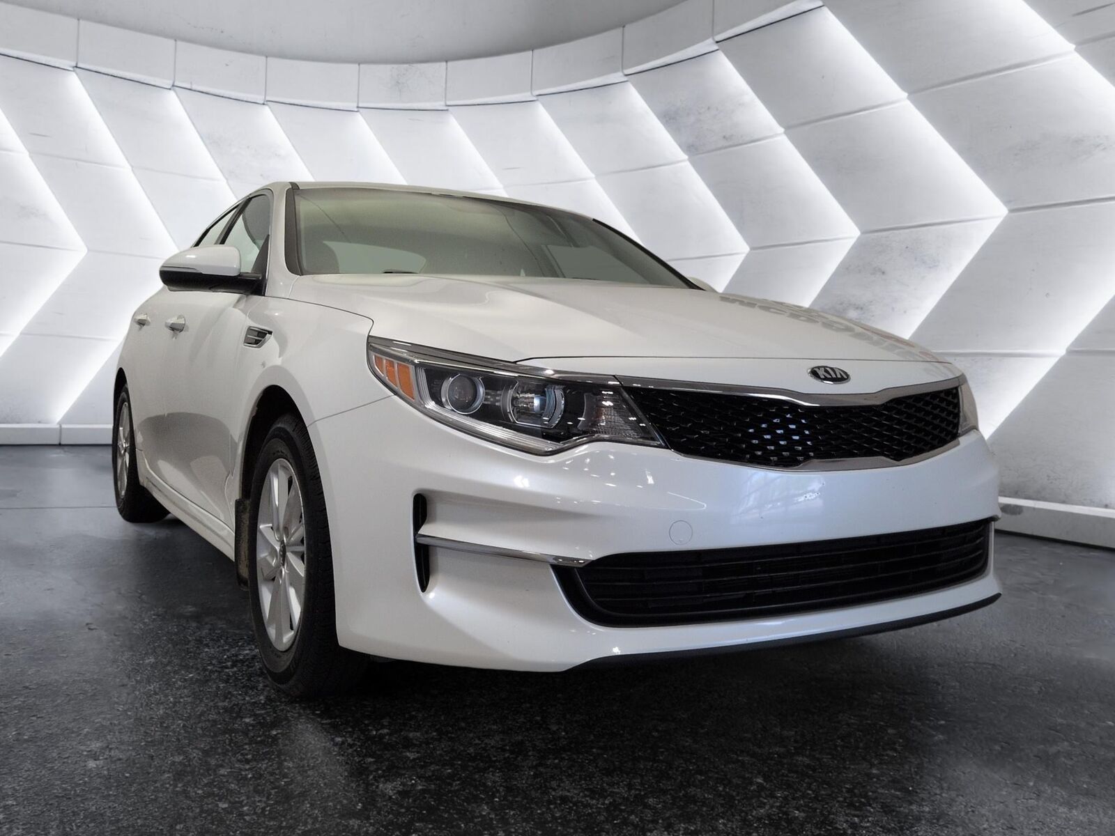 2017 KIA Optima