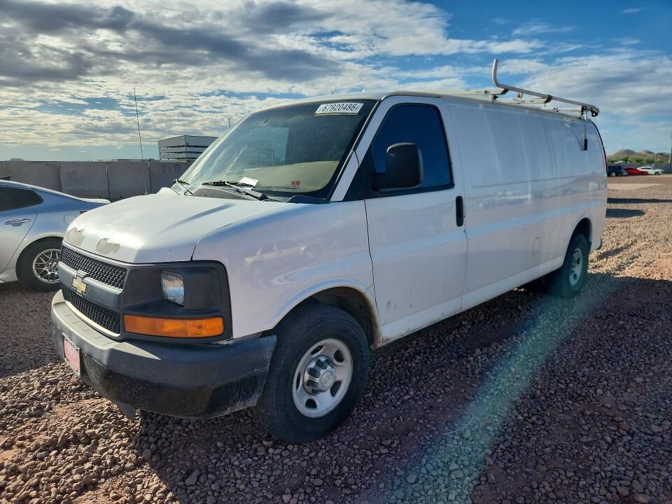 2011 CHEVROLET Express