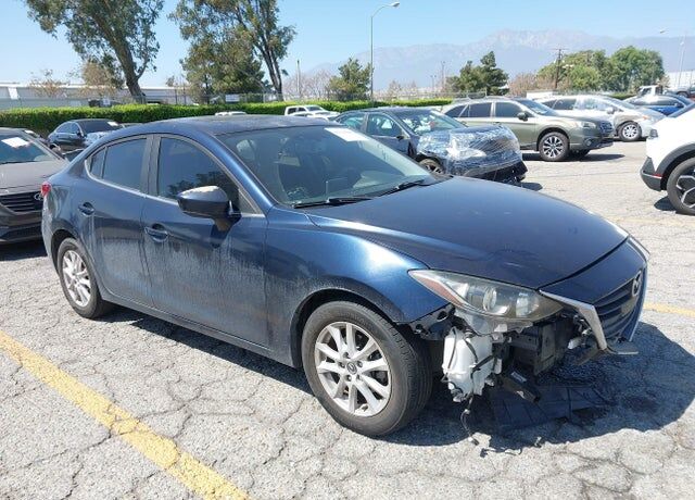 2016 MAZDA Mazda3