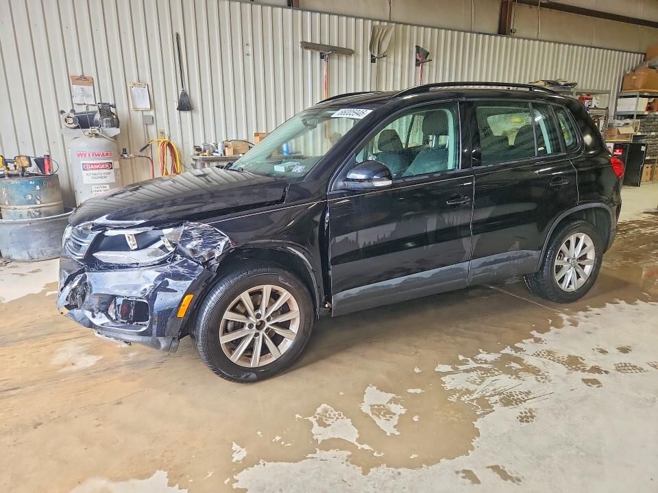 2017 VOLKSWAGEN Tiguan