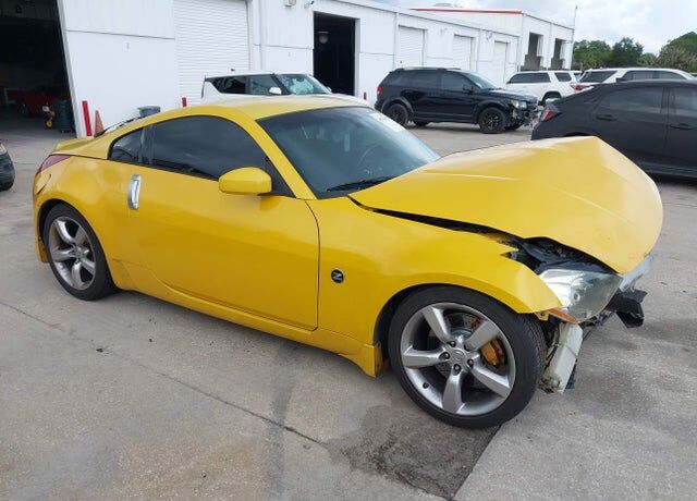 2005 NISSAN 350Z