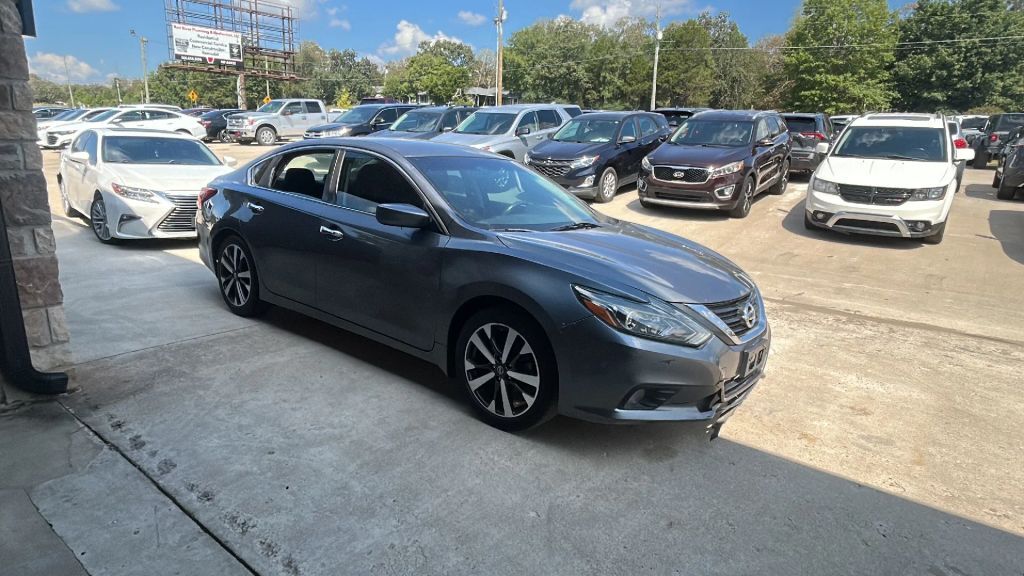 2017 NISSAN Altima