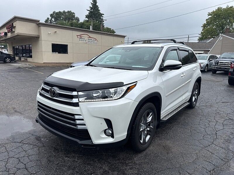 2017 TOYOTA Highlander