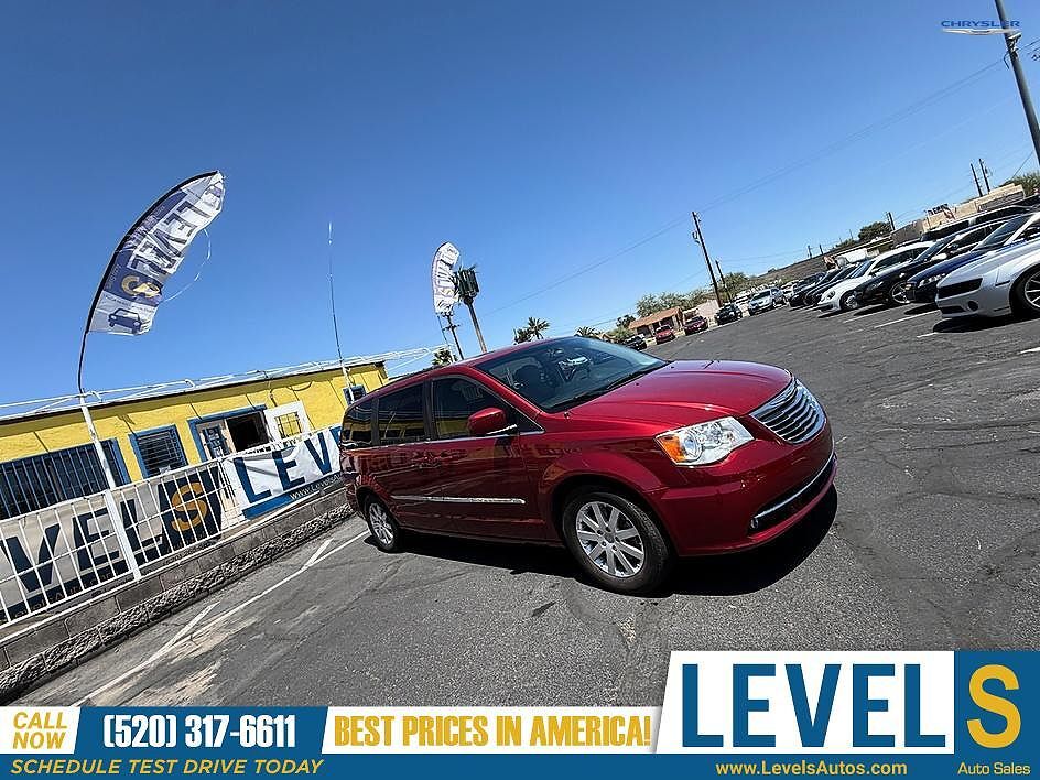 2013 CHRYSLER Town and Country