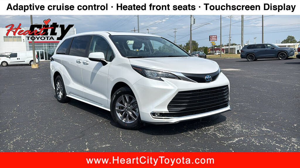 2024 TOYOTA Sienna