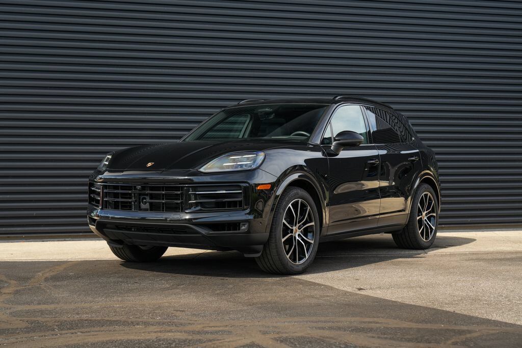2026 PORSCHE Cayenne