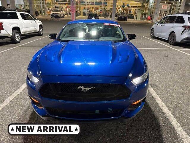 2017 FORD Mustang
