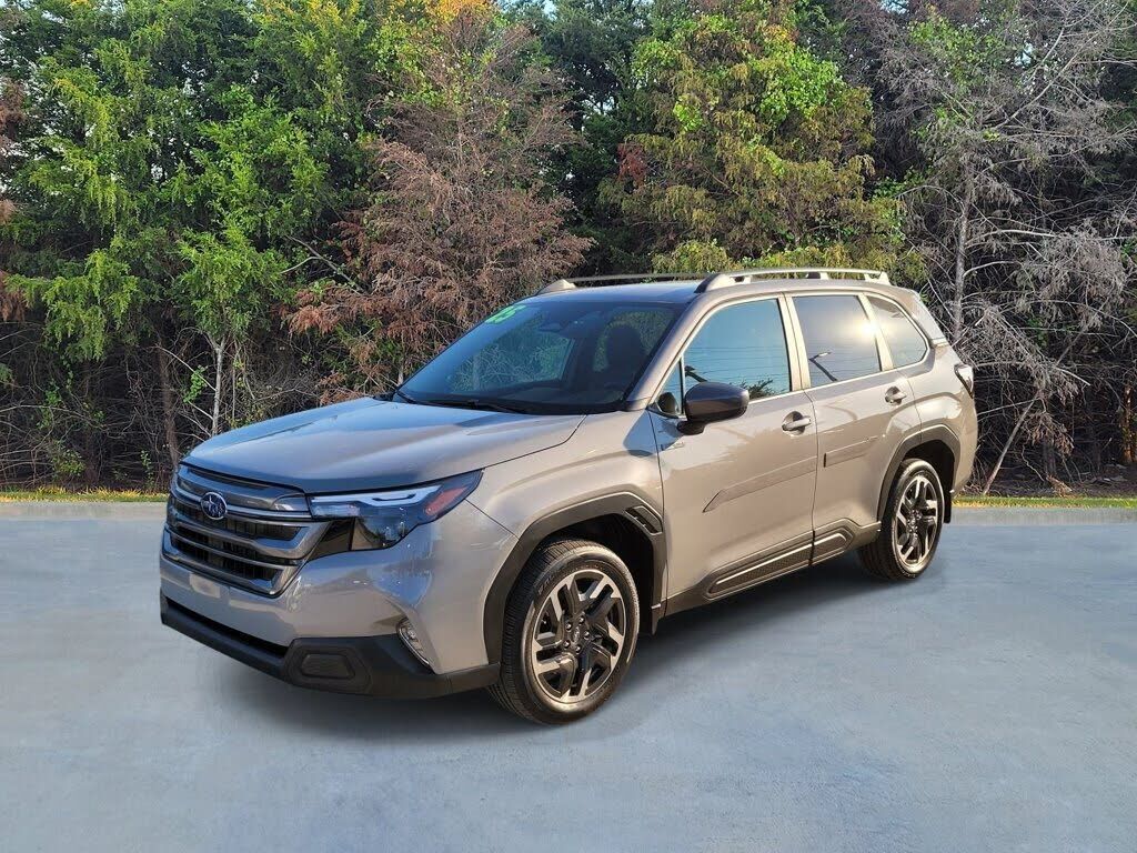 2025 SUBARU Forester