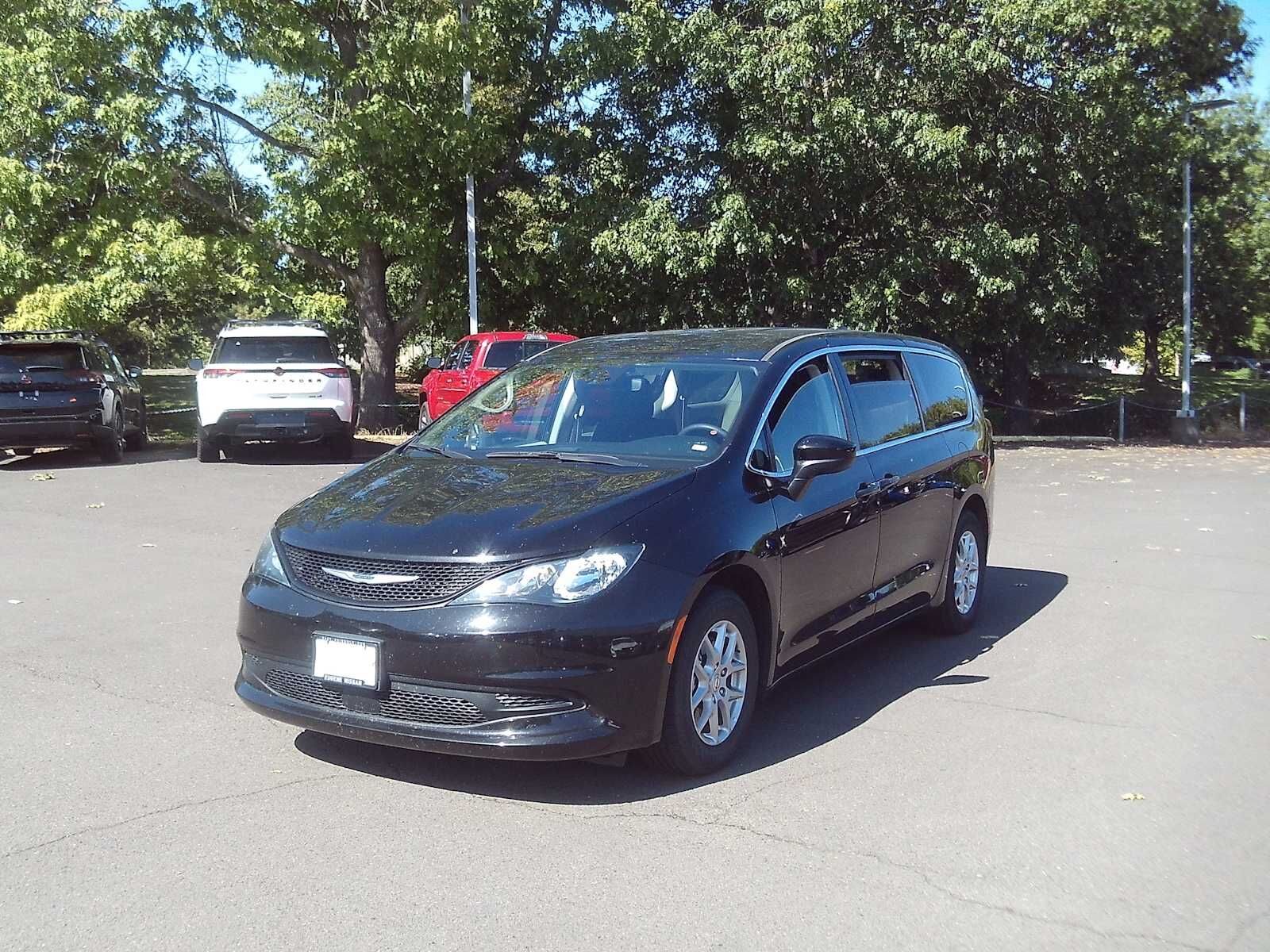 2024 CHRYSLER Voyager