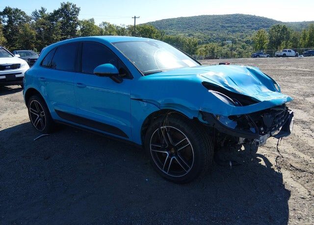 2021 PORSCHE Macan