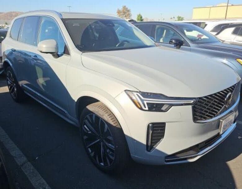 2026 VOLVO XC90