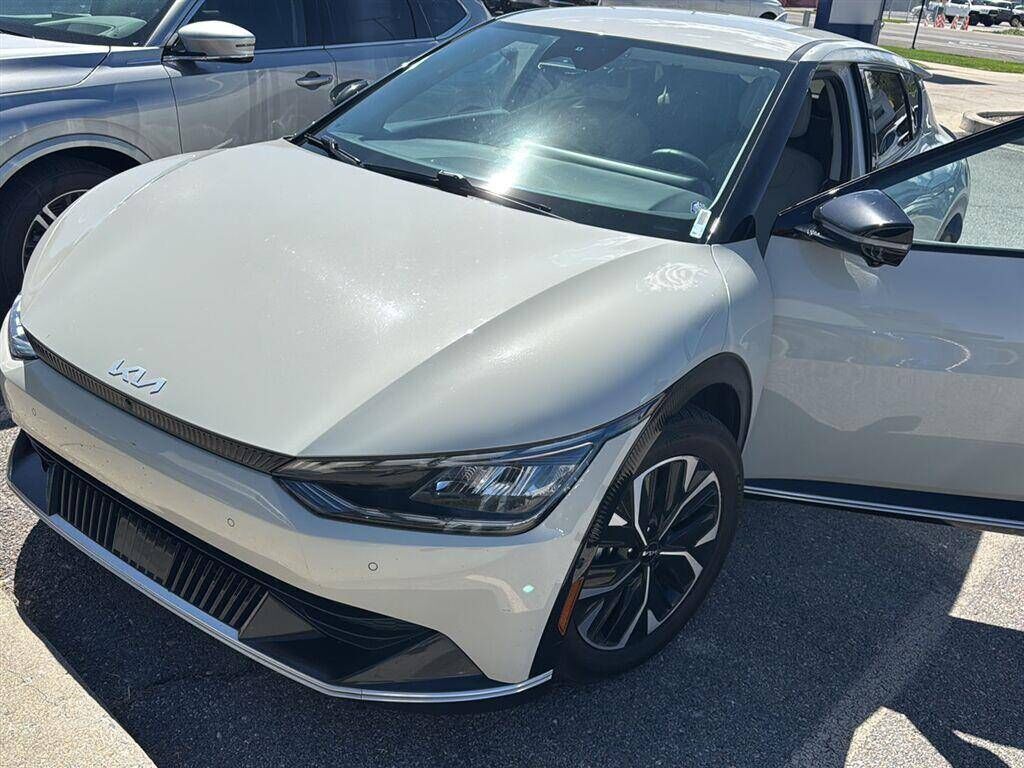 2022 KIA EV6