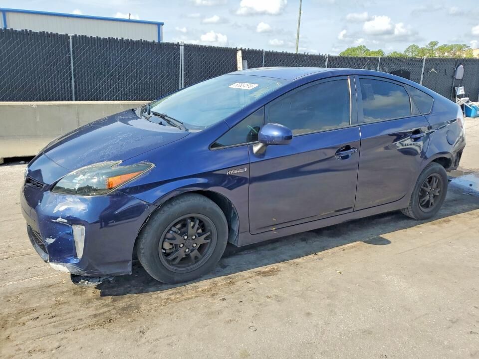 2013 TOYOTA PRIUS