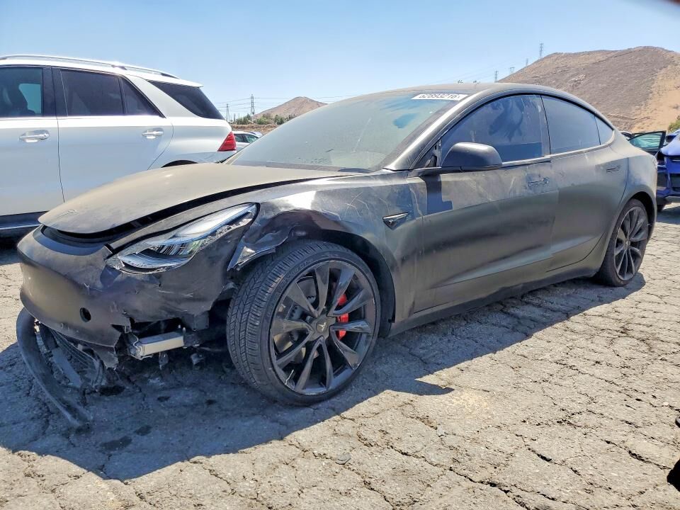 2018 TESLA Model 3