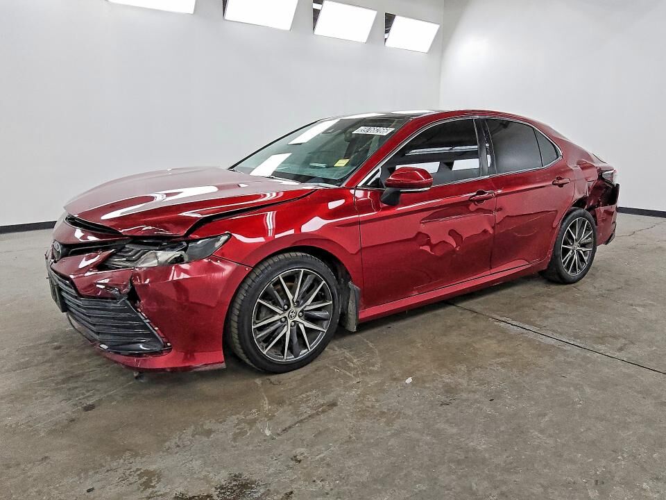 2022 TOYOTA Camry