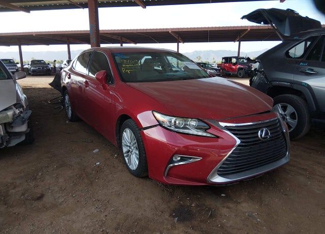 2016 LEXUS ES