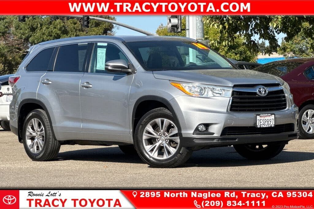 2014 TOYOTA Highlander