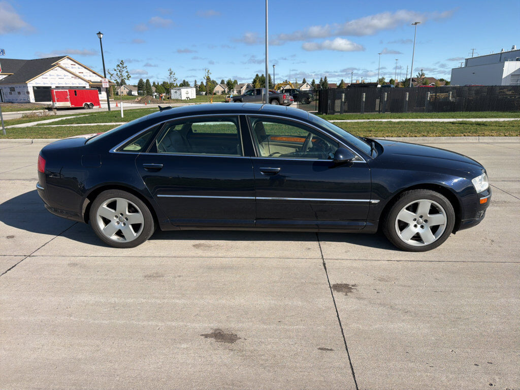2005 AUDI A8