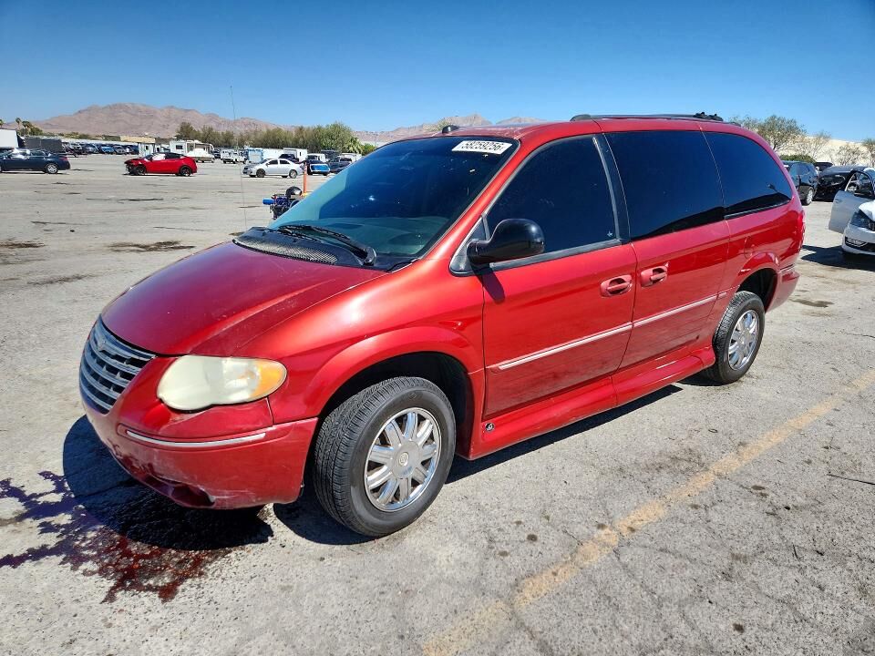 2005 CHRYSLER Town and Country
