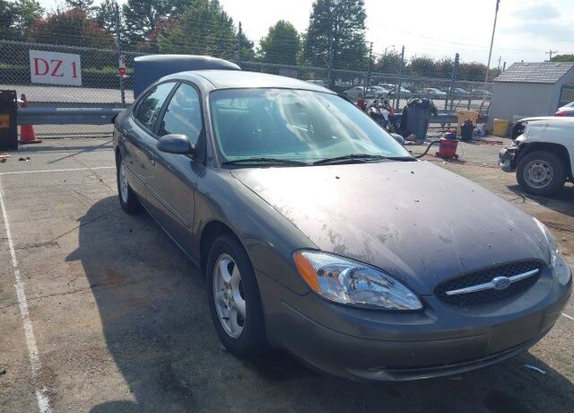 2003 FORD Taurus