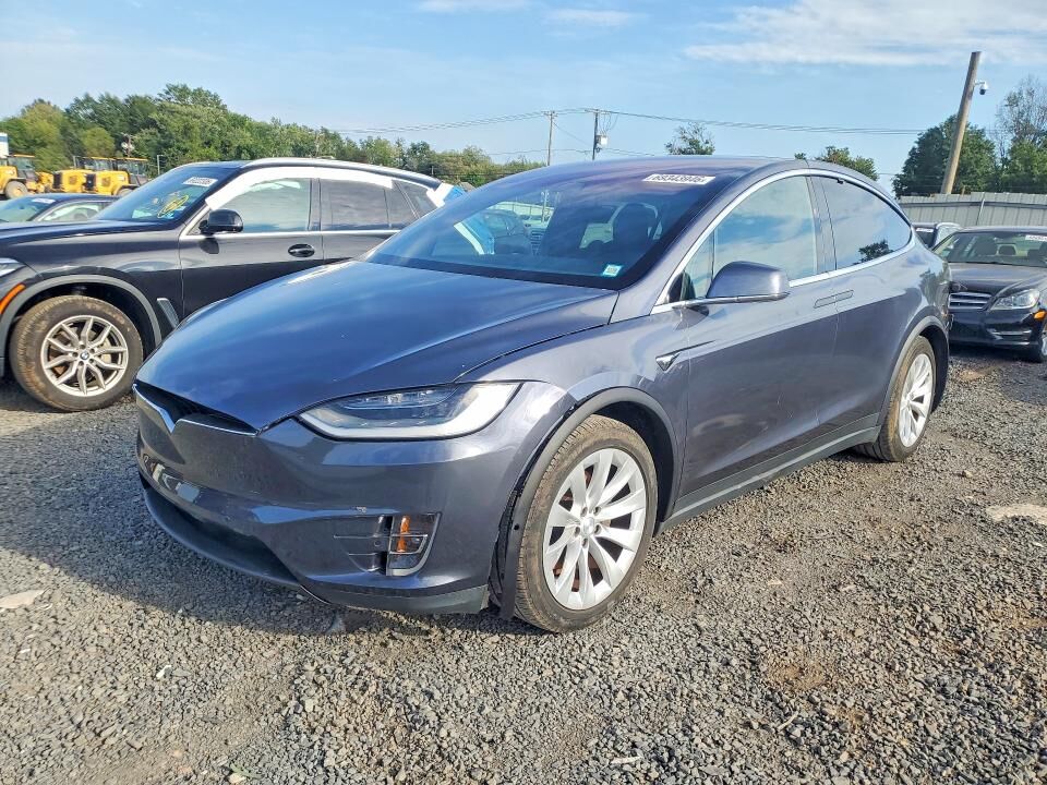 2018 TESLA Model X