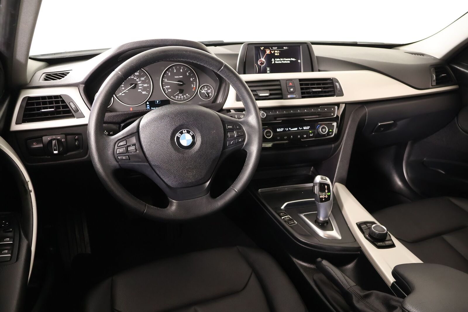 2016 BMW 320i